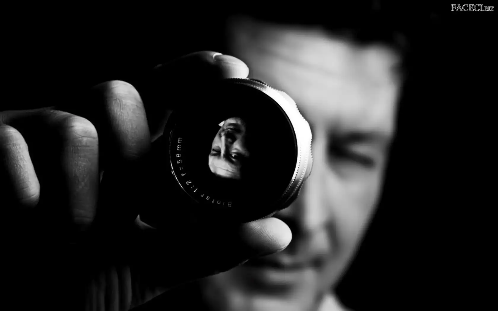 Obiektyw, Czarno-Białe, Mężczyzna, Dłoń